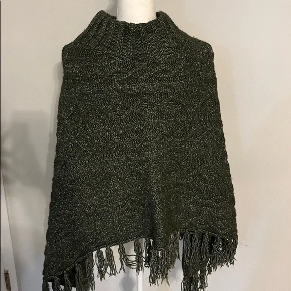 Boho Fringe Poncho Sweater Olive Green Turtleneck Cozy Oversized Cape - Picture 6 of 7